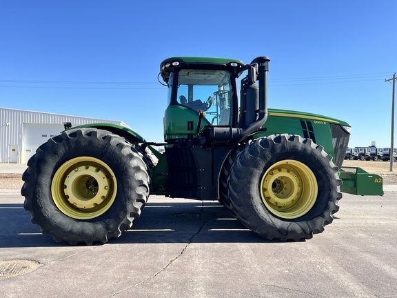 2012 John Deere 9560R Tractor 4WD