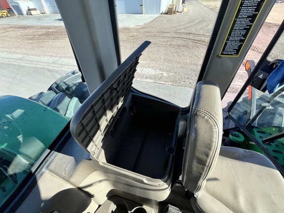 2012 John Deere 9560R Tractor 4WD