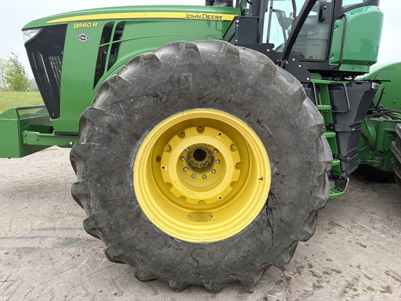 2012 John Deere 9560R Tractor 4WD