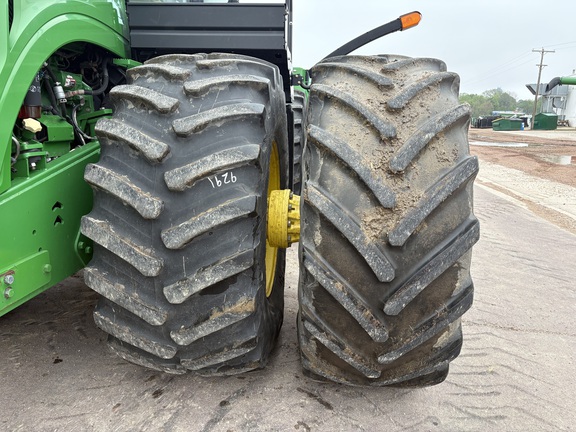 2012 John Deere 9560R Tractor 4WD