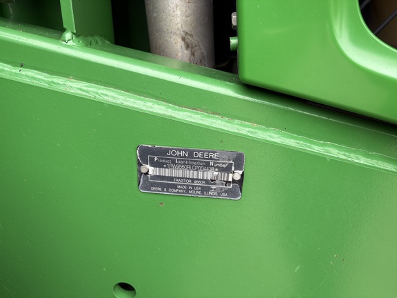 2012 John Deere 9560R Tractor 4WD