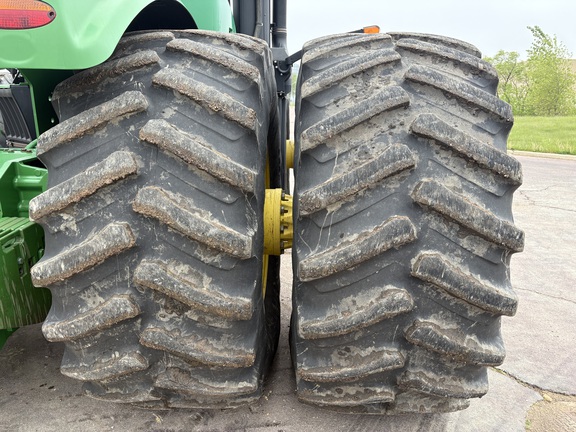 2012 John Deere 9560R Tractor 4WD