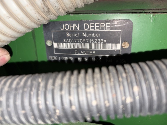 2006 John Deere 1770NT CCS Planter