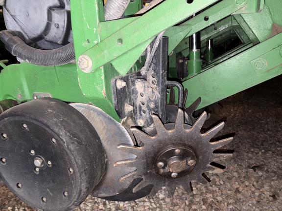 2006 John Deere 1770NT CCS Planter