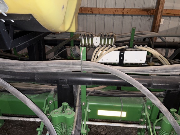 2006 John Deere 1770NT CCS Planter
