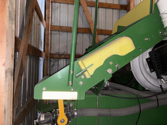 2006 John Deere 1770NT CCS Planter