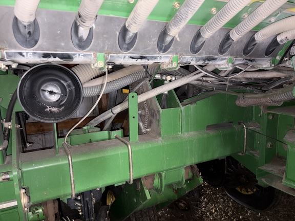 2006 John Deere 1770NT CCS Planter