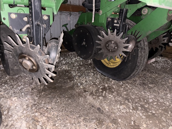2006 John Deere 1770NT CCS Planter