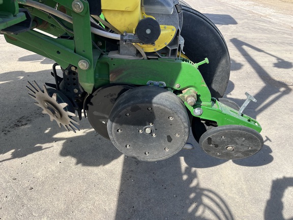 2006 John Deere 1770NT CCS Planter