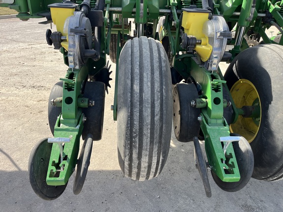 2006 John Deere 1770NT CCS Planter