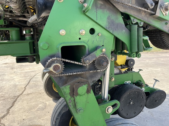 2006 John Deere 1770NT CCS Planter