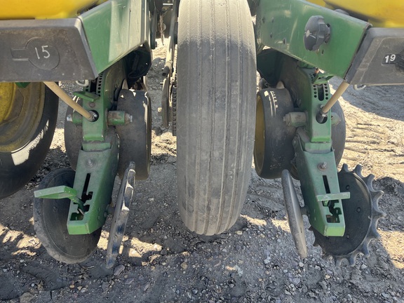 1995 John Deere 7200 Planter