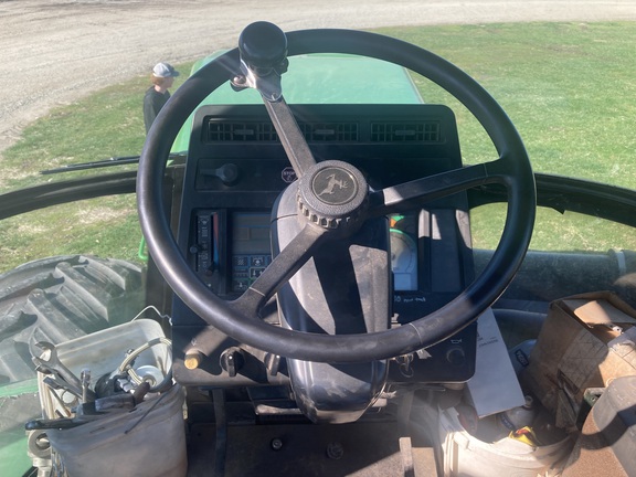 1995 John Deere 7200 Planter