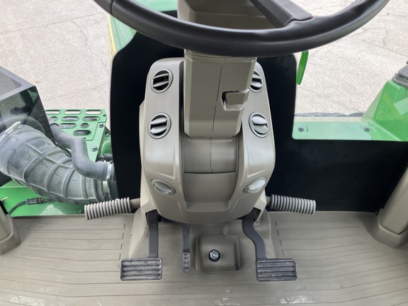 2022 John Deere 9RX 640 Tractor Rubber Track