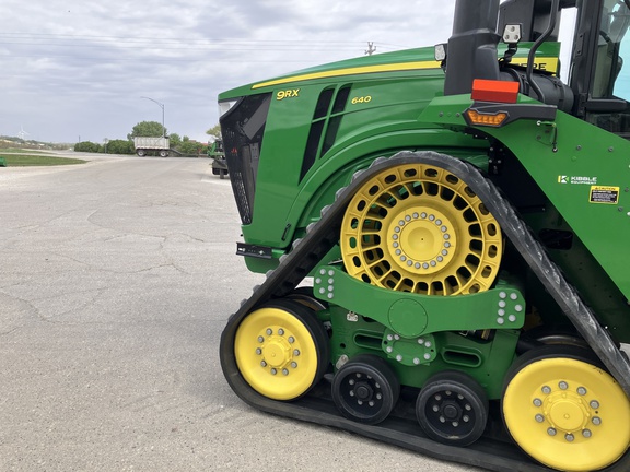 2022 John Deere 9RX 640 Tractor Rubber Track