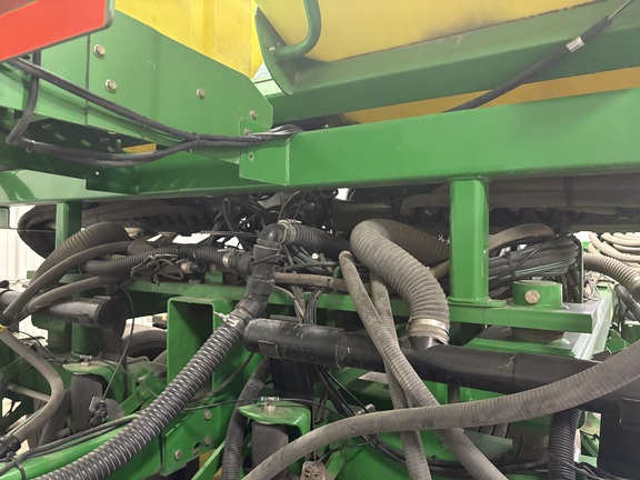 2008 John Deere DB60 Planter