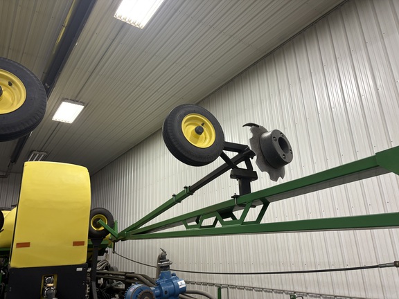 2008 John Deere DB60 Planter