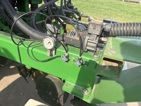 2008 John Deere DB60 Planter