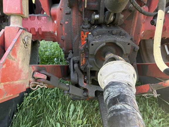 1977 International 186 Tractor