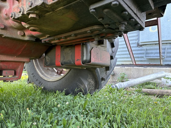 1977 International 186 Tractor