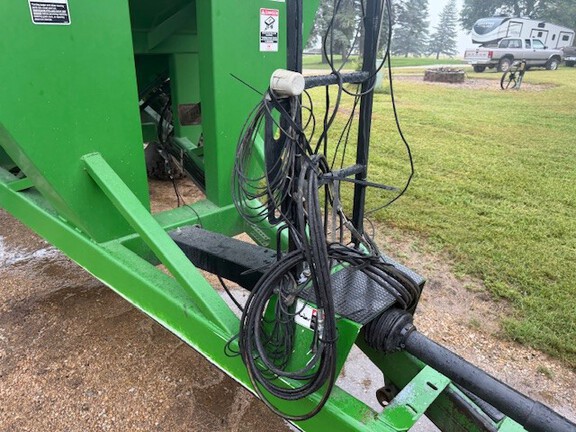 2006 Brent 880 Grain Cart