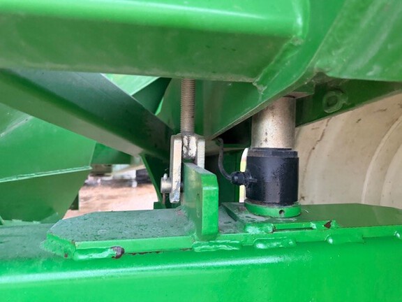 2006 Brent 880 Grain Cart