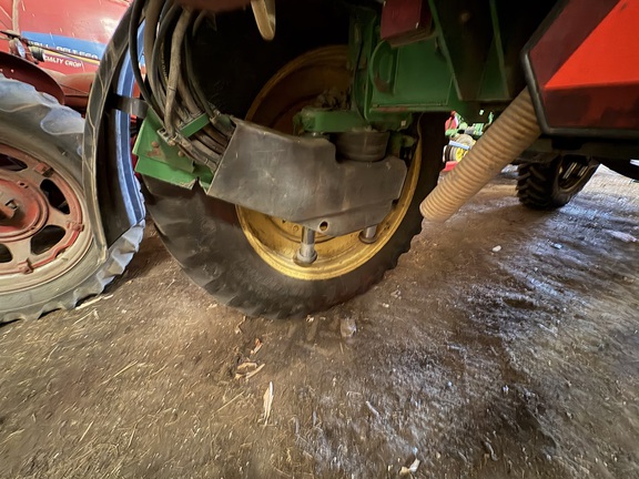 2014 John Deere 4940 Sprayer/High Clearance