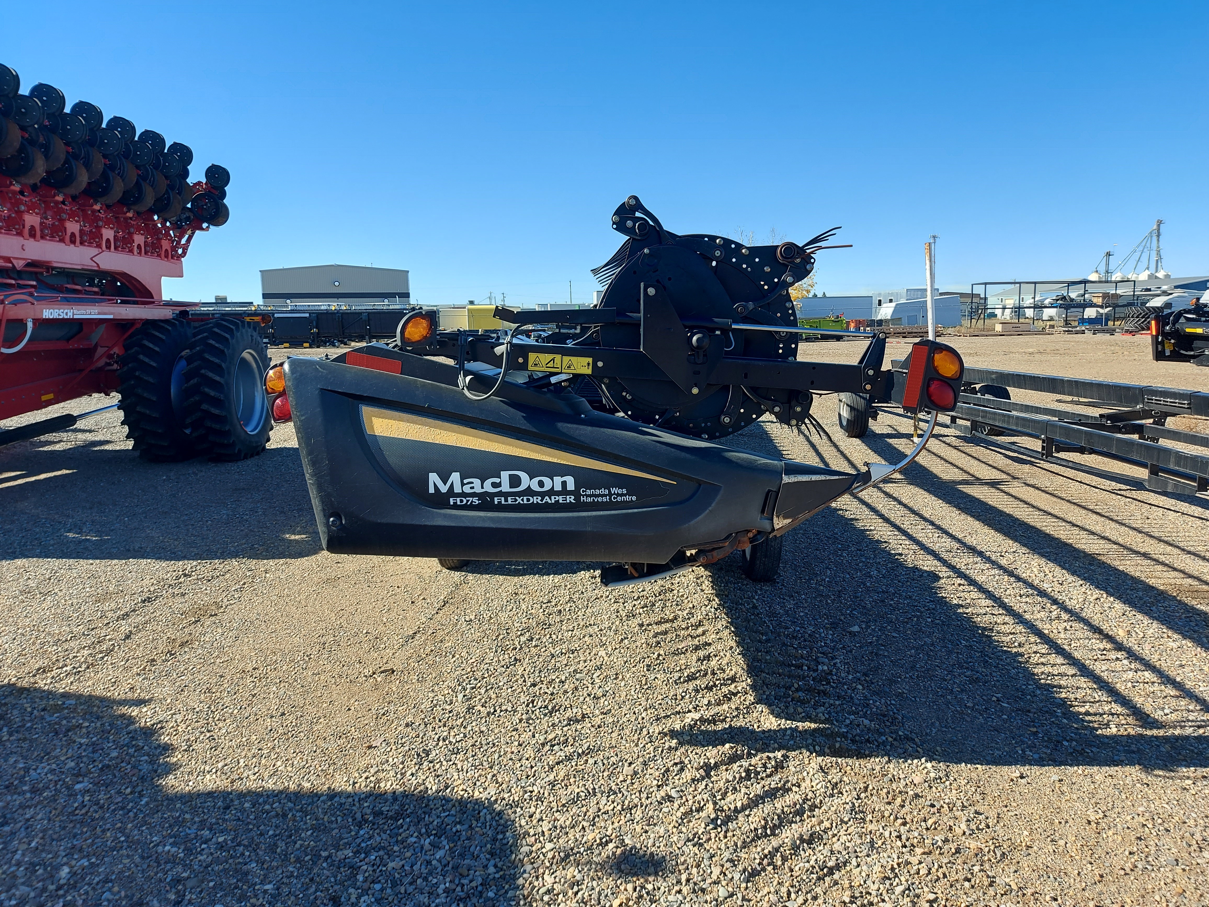 2015 MacDon FD75-40 Header Combine