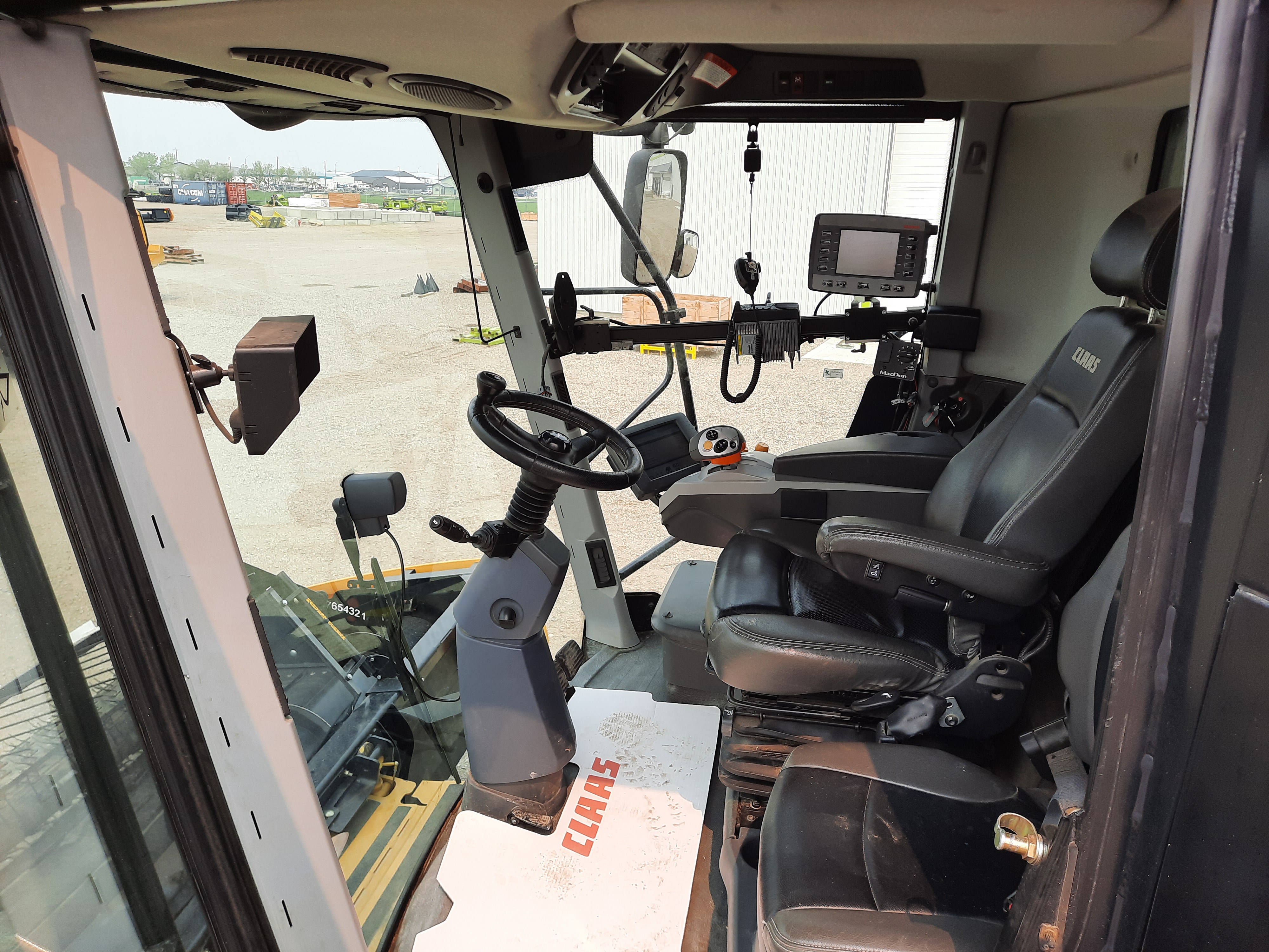 2015 CLAAS 780TT Combine