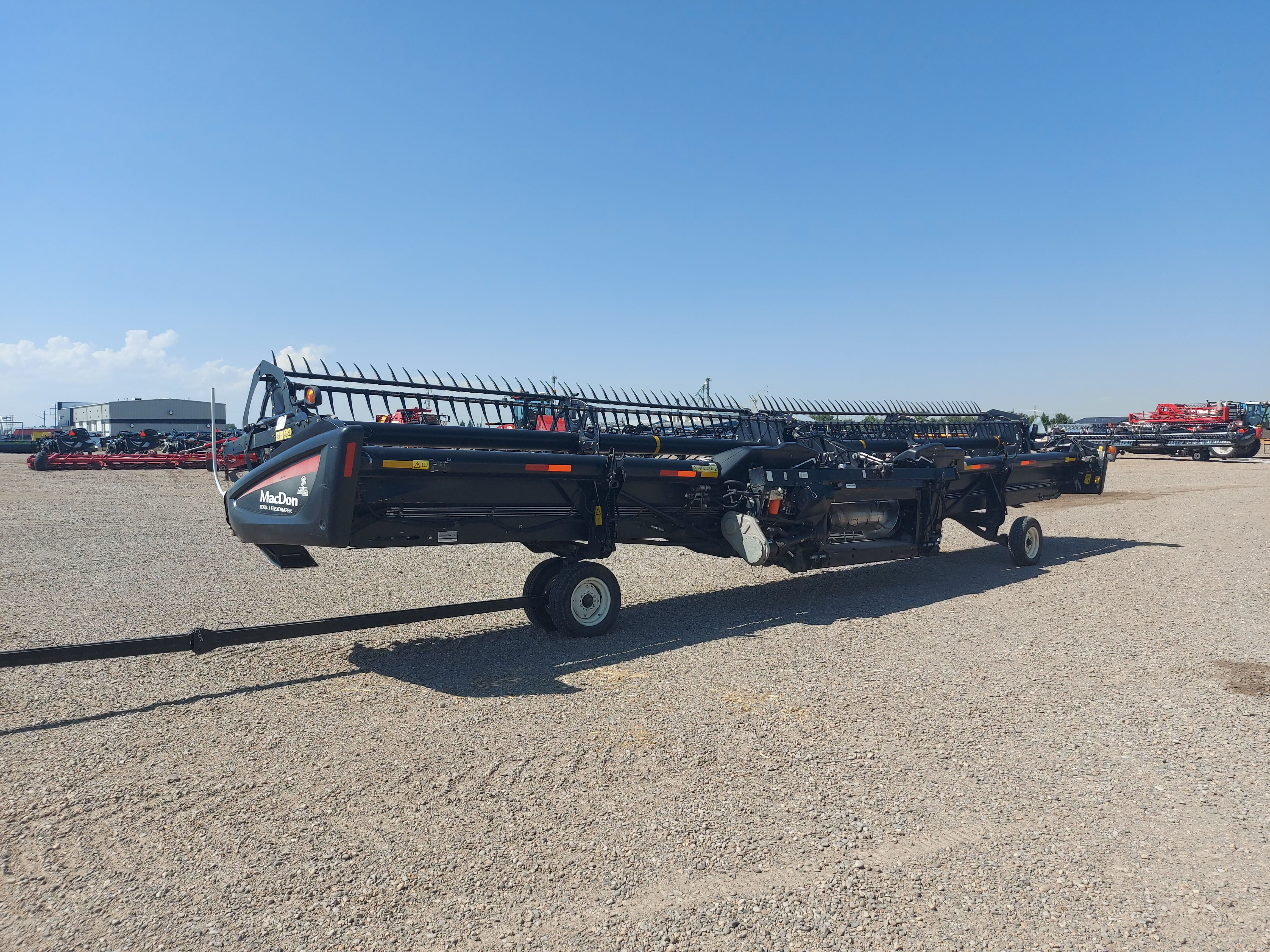 2013 MacDon FD75-40 Header Combine