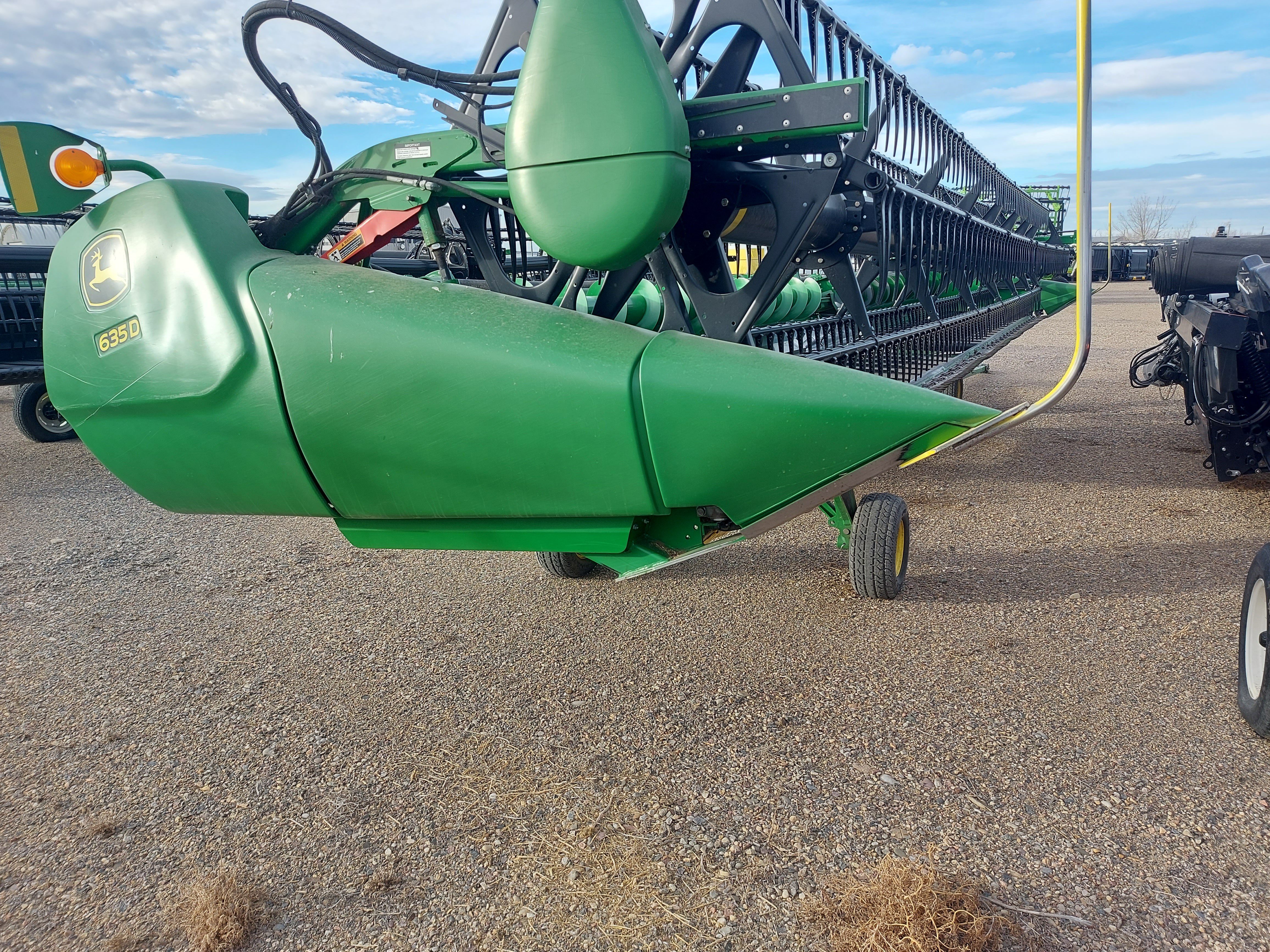 2017 John Deere 635D Header Combine