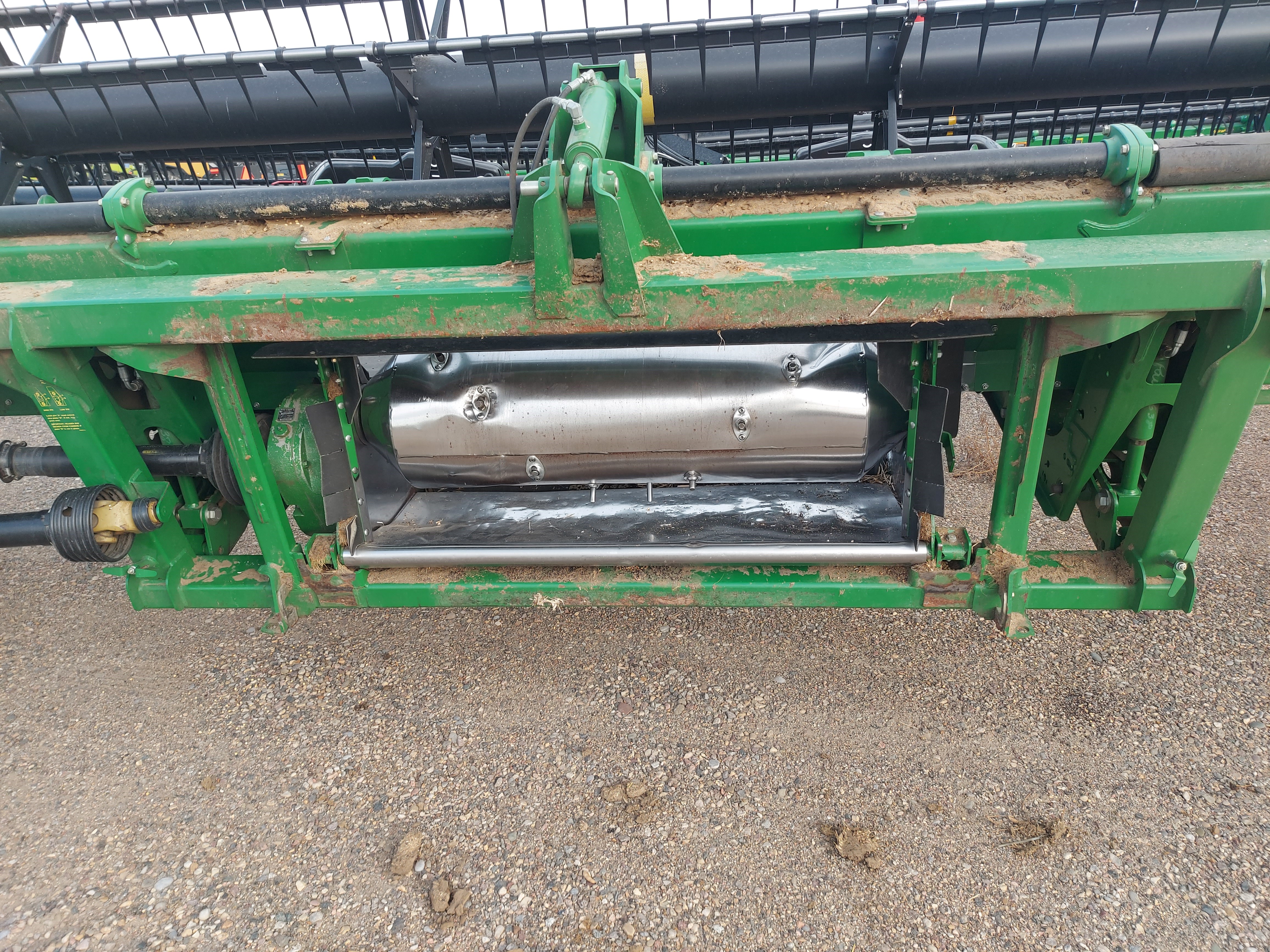 2013 John Deere 635D Header Combine