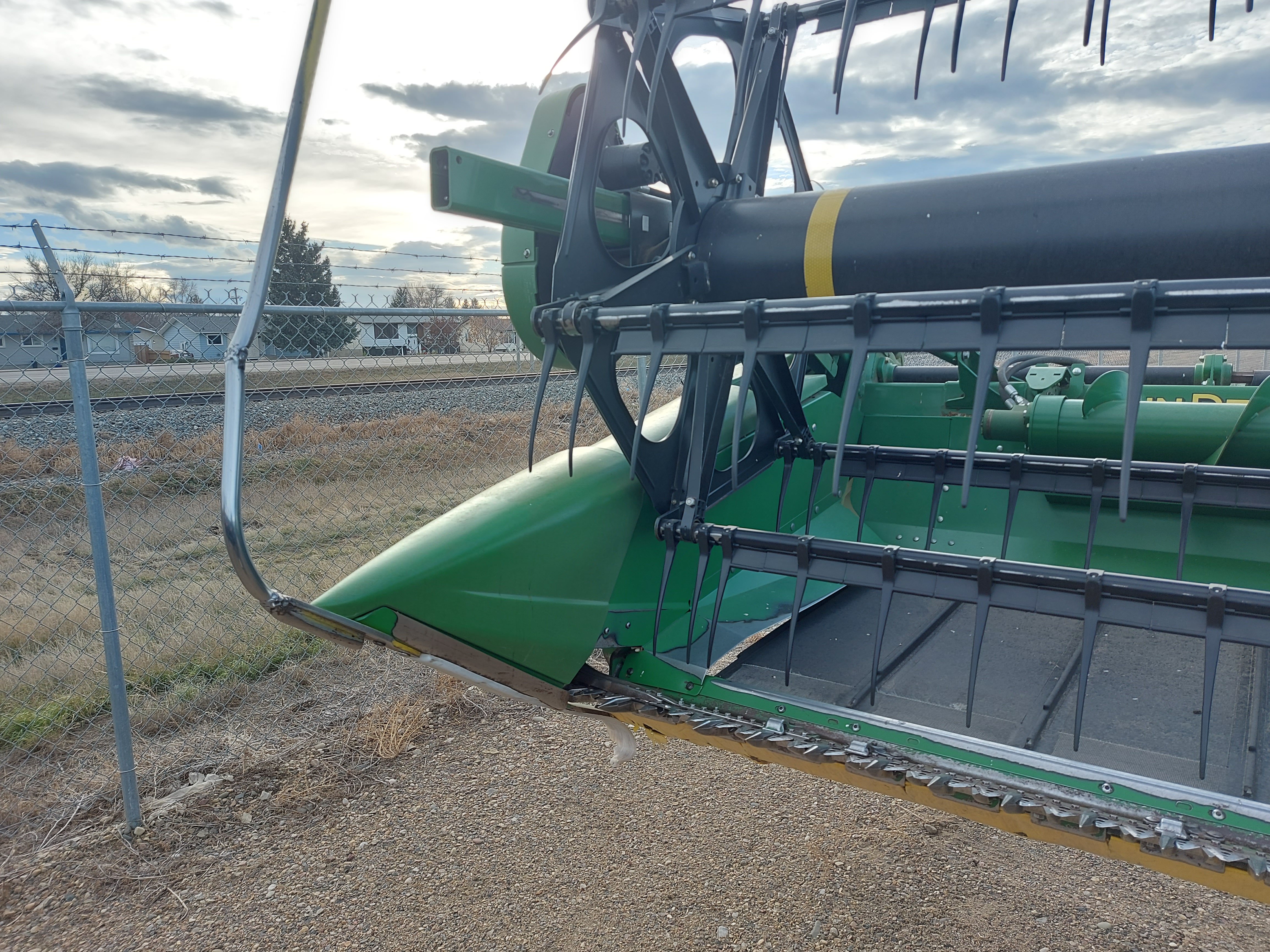 2013 John Deere 635D Header Combine