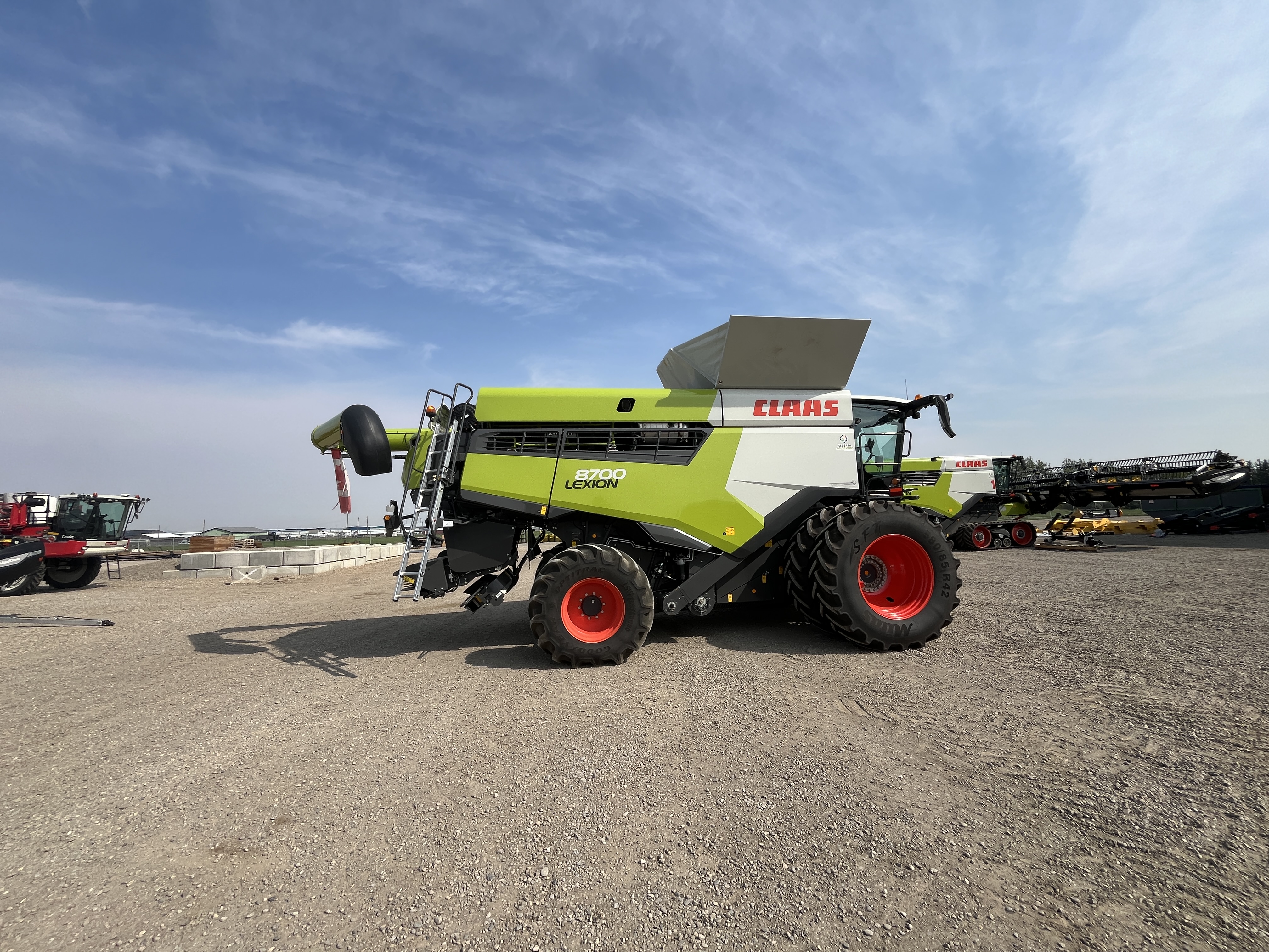 2023 CLAAS 8700 Combine