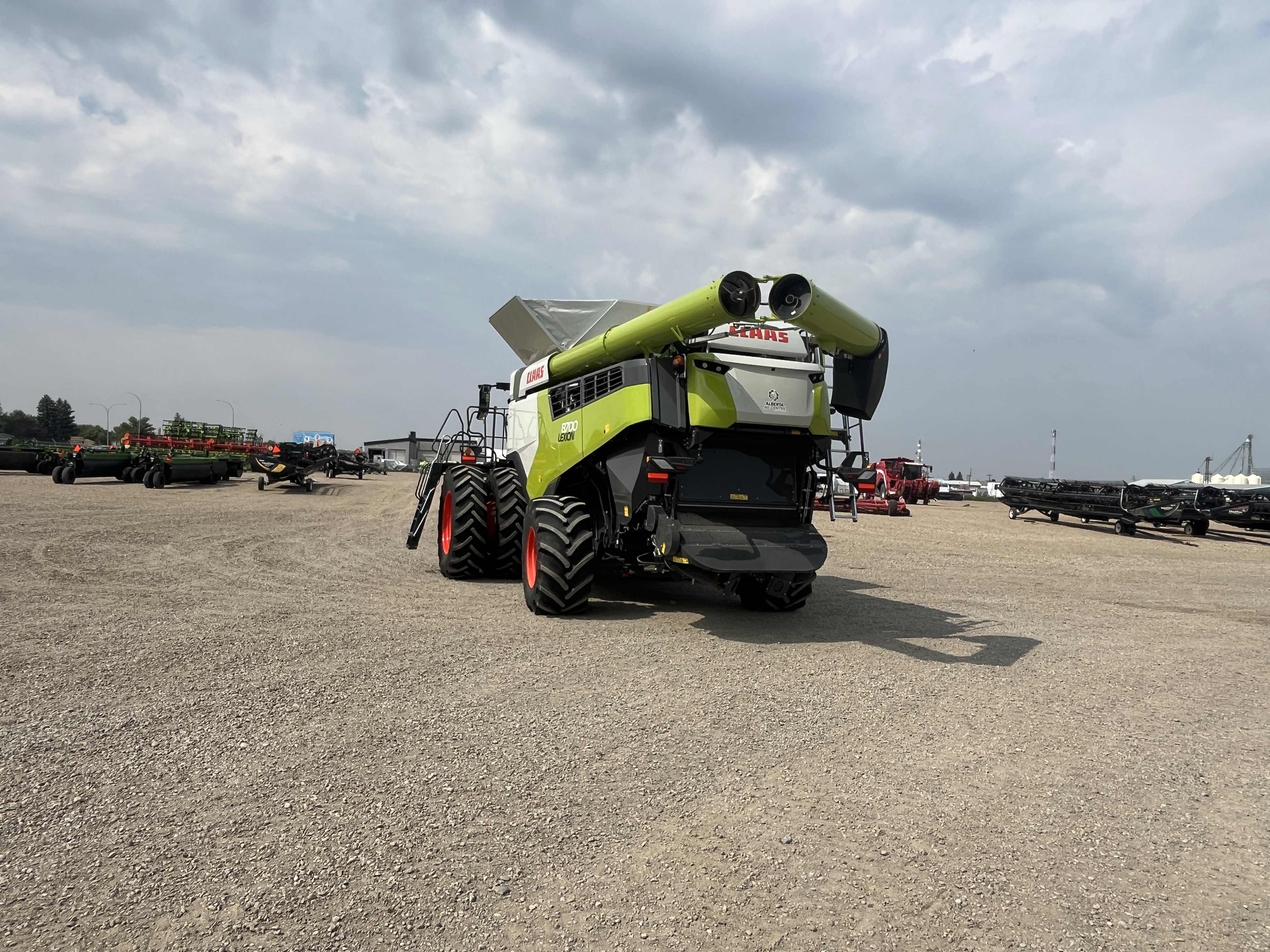 2023 CLAAS 8700 Combine