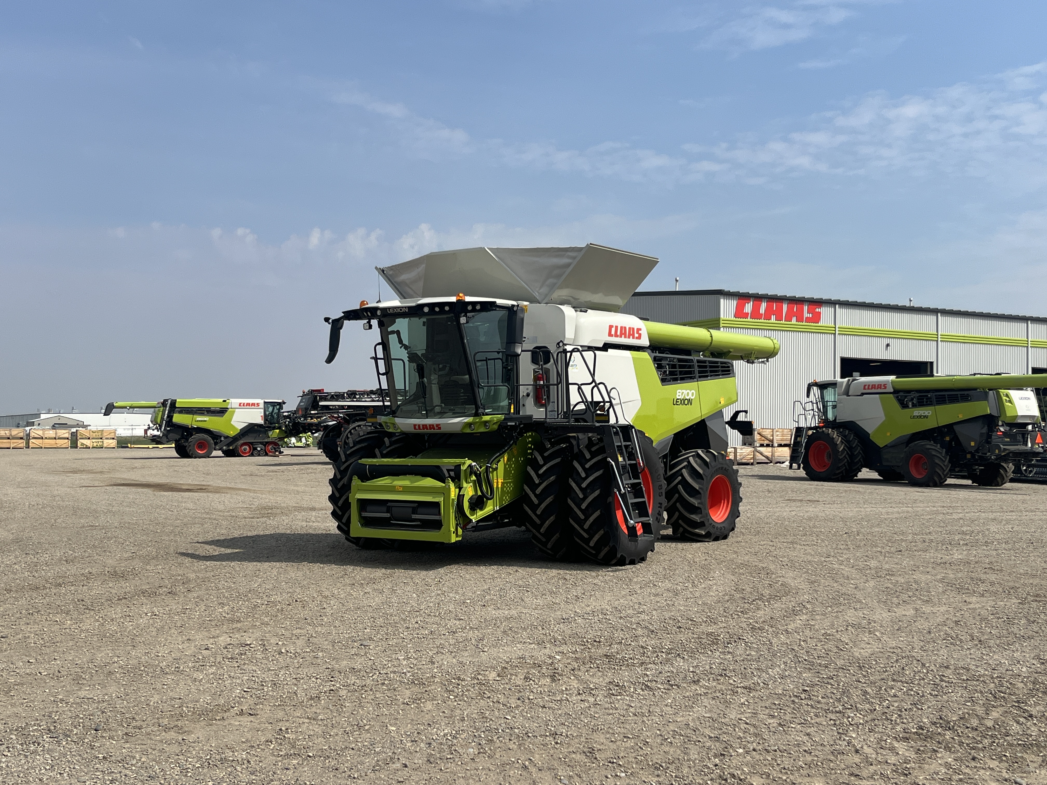 2023 CLAAS 8700 Combine