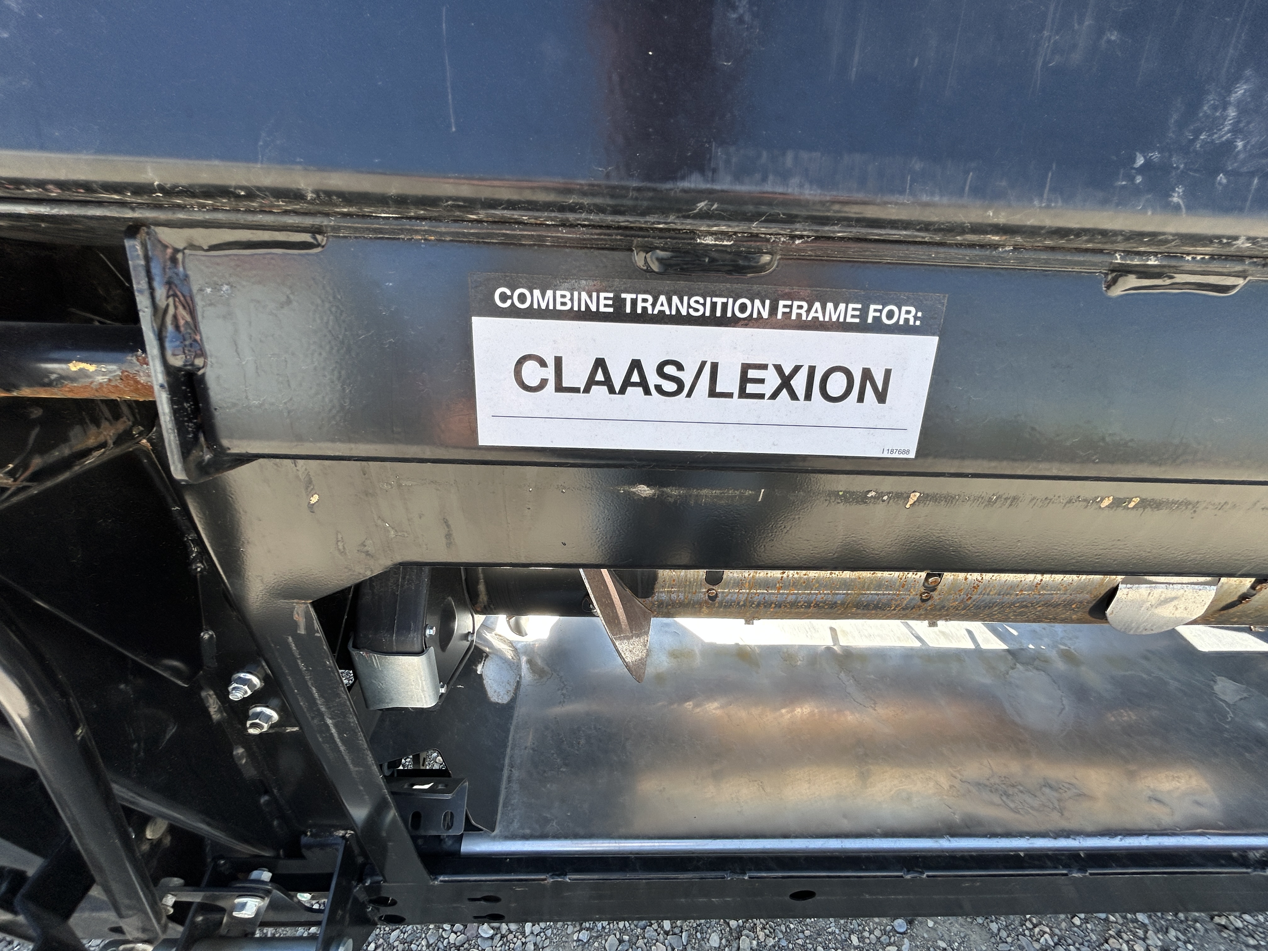 2022 MacDon FD140 Header Combine