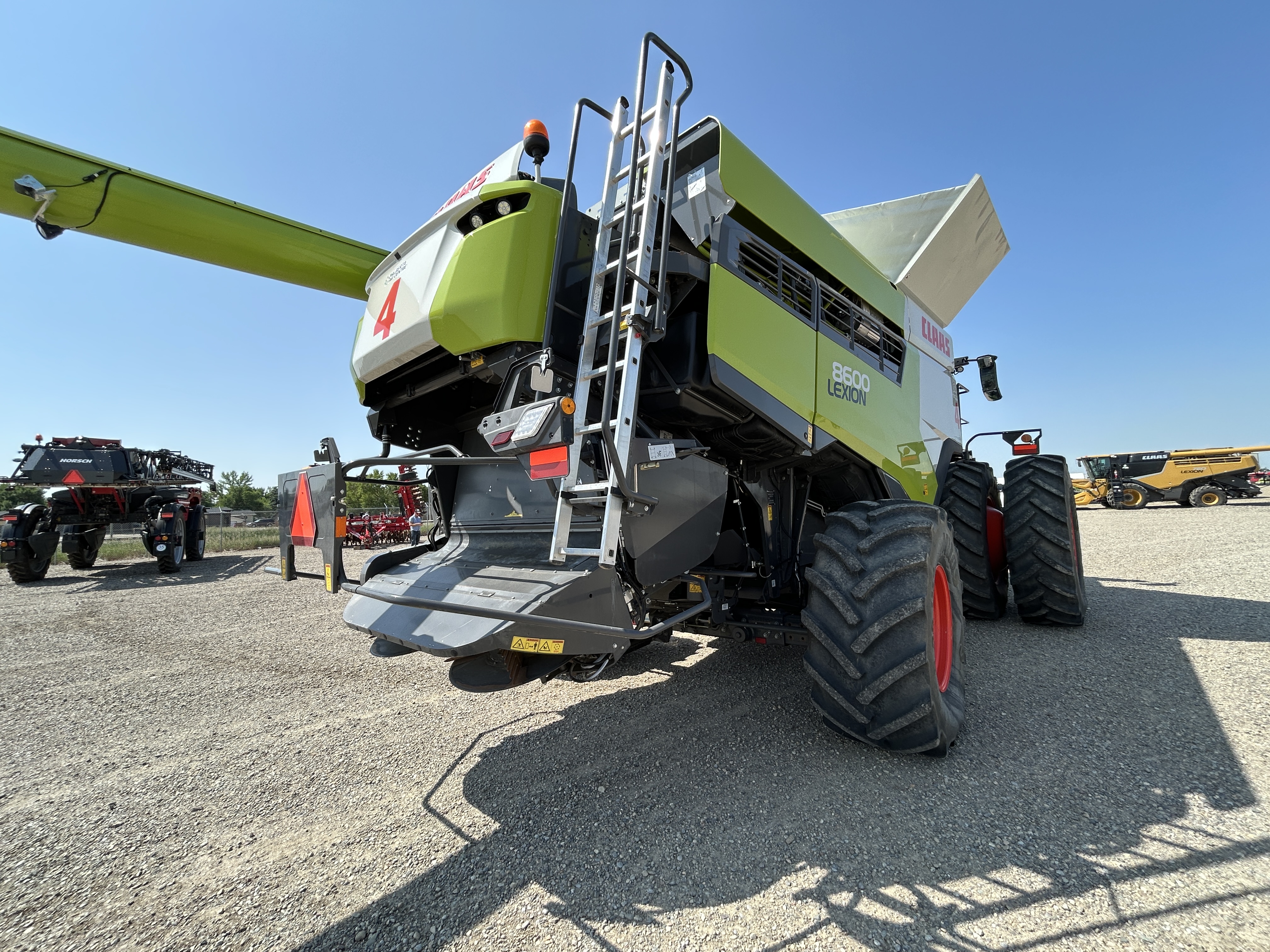 2023 CLAAS 8600 Combine