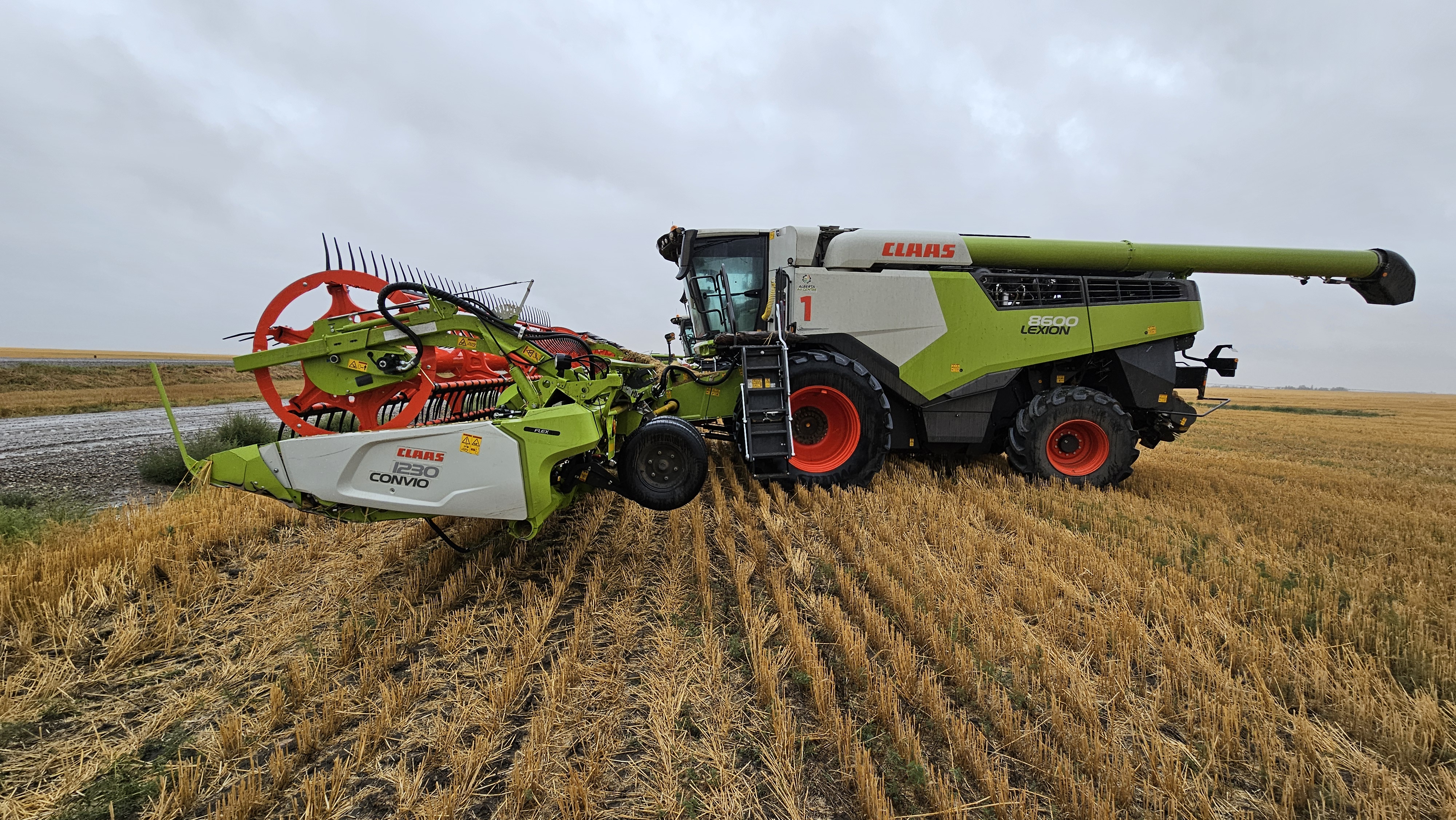 2023 CLAAS 8600 Combine