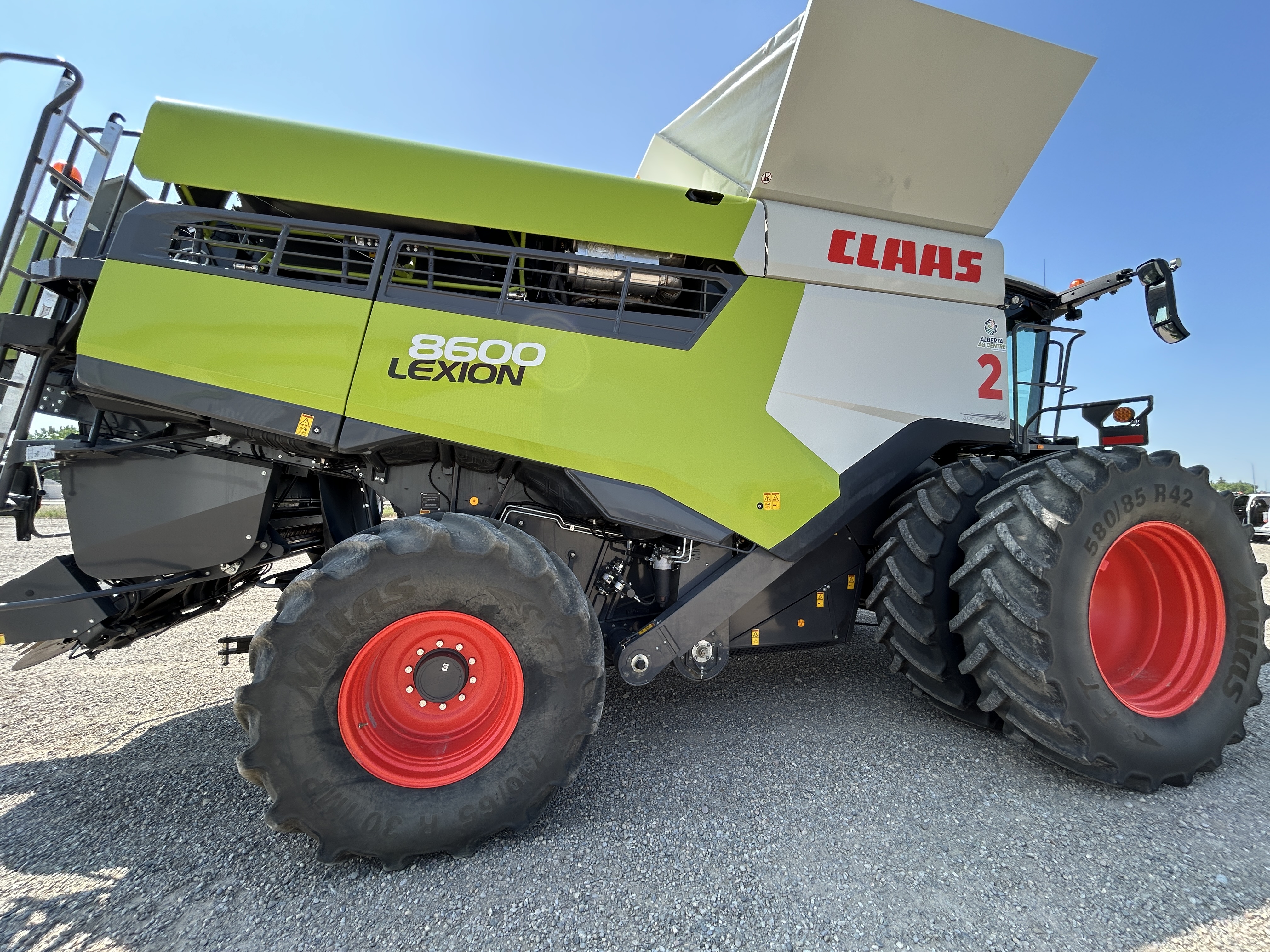 2023 CLAAS 8600 Combine
