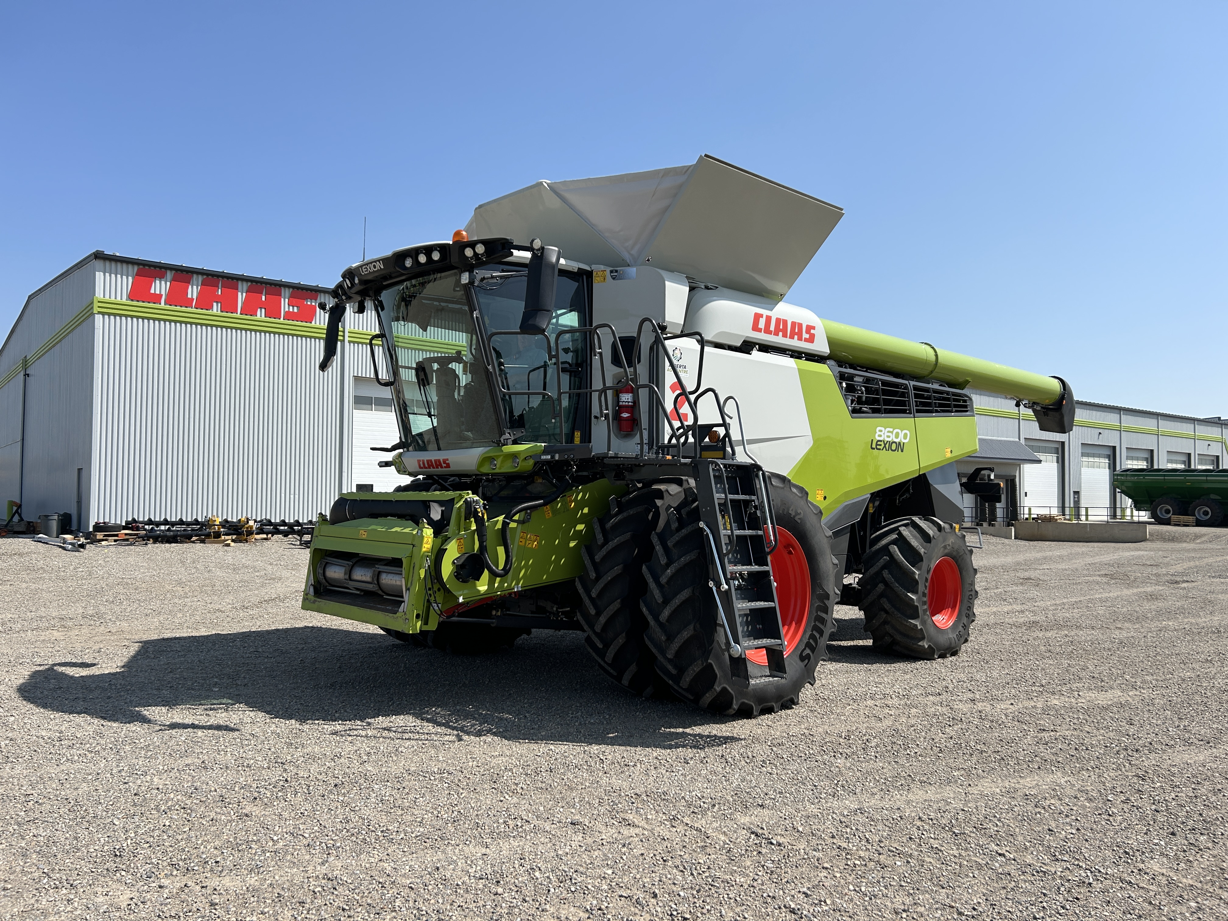2023 CLAAS 8600 Combine