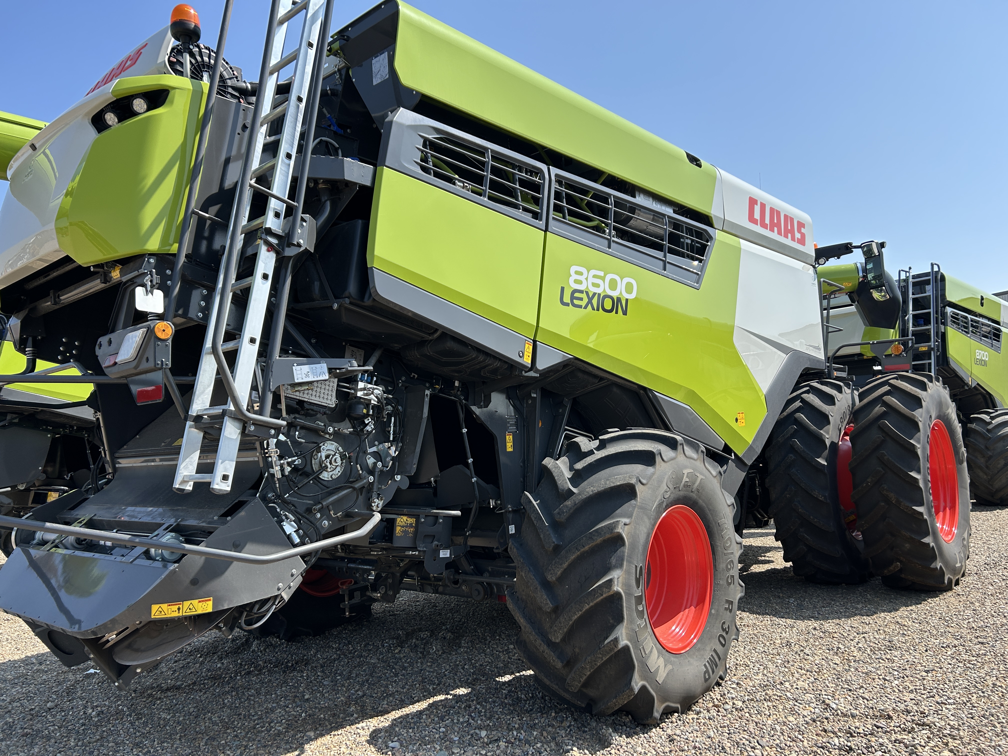 2023 CLAAS 8600 Combine
