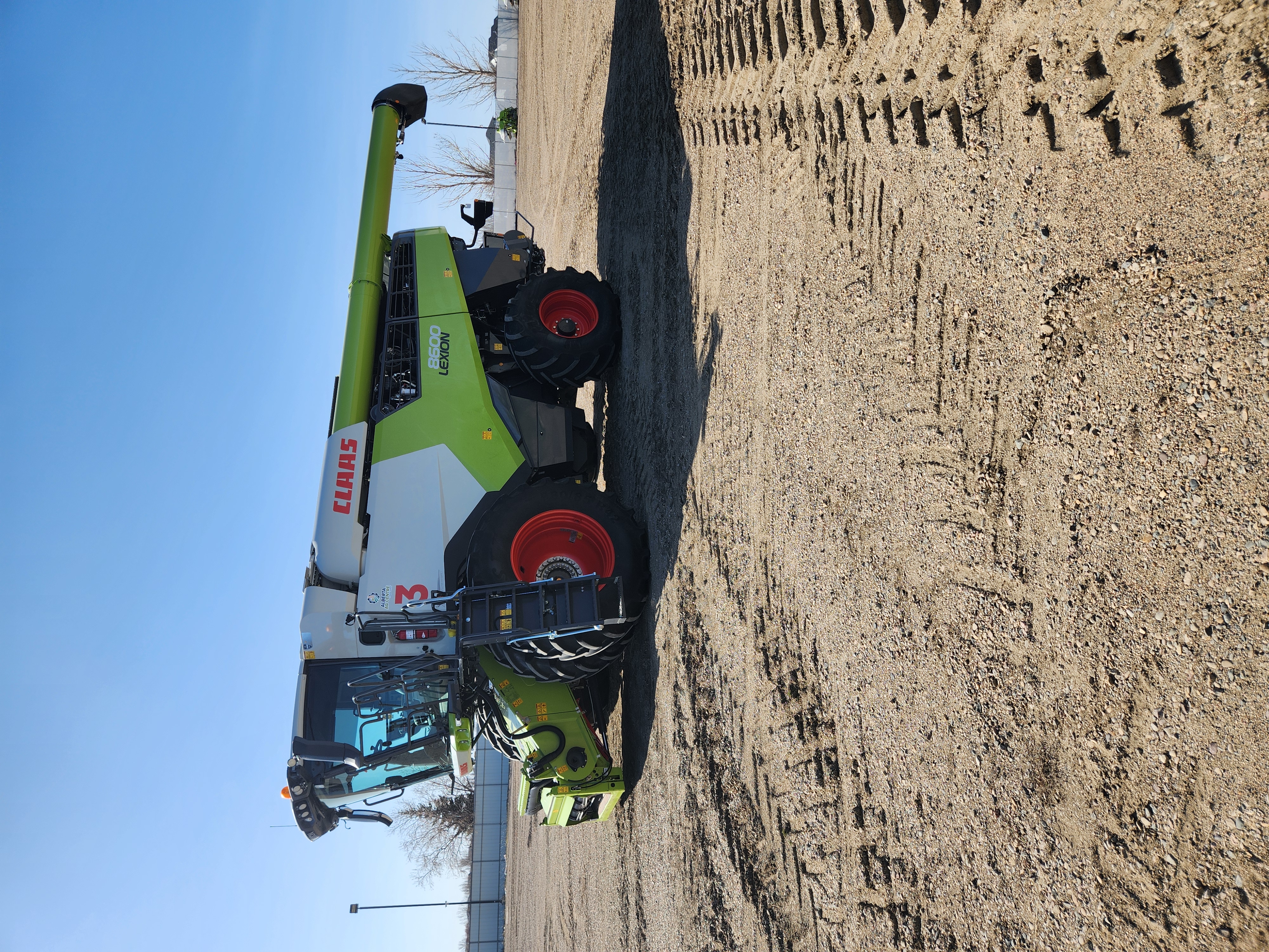 2023 CLAAS 8600 Combine