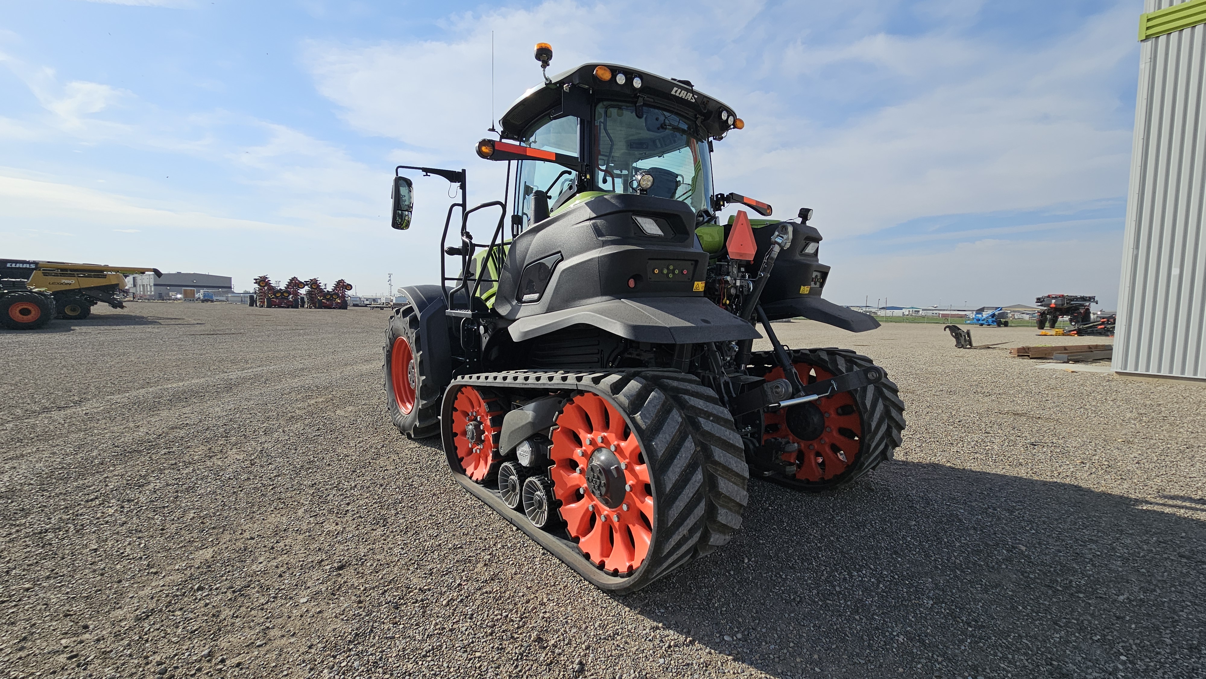 2021 CLAAS AXION 960TT Tractor