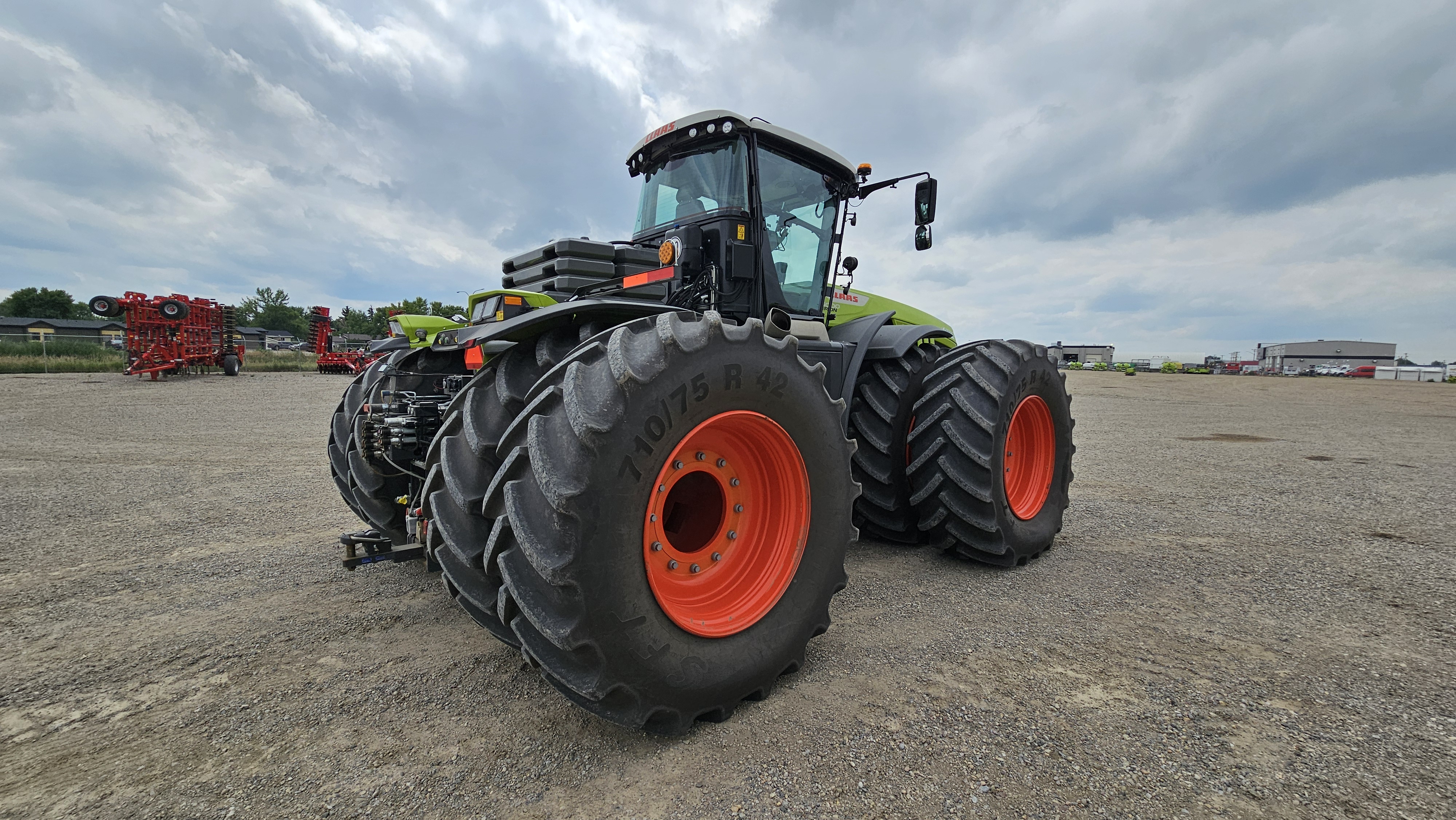 2024 CLAAS 5000 Tractor