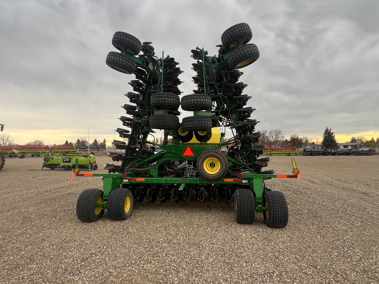 2014 John Deere 1890/1910 Air Seeder