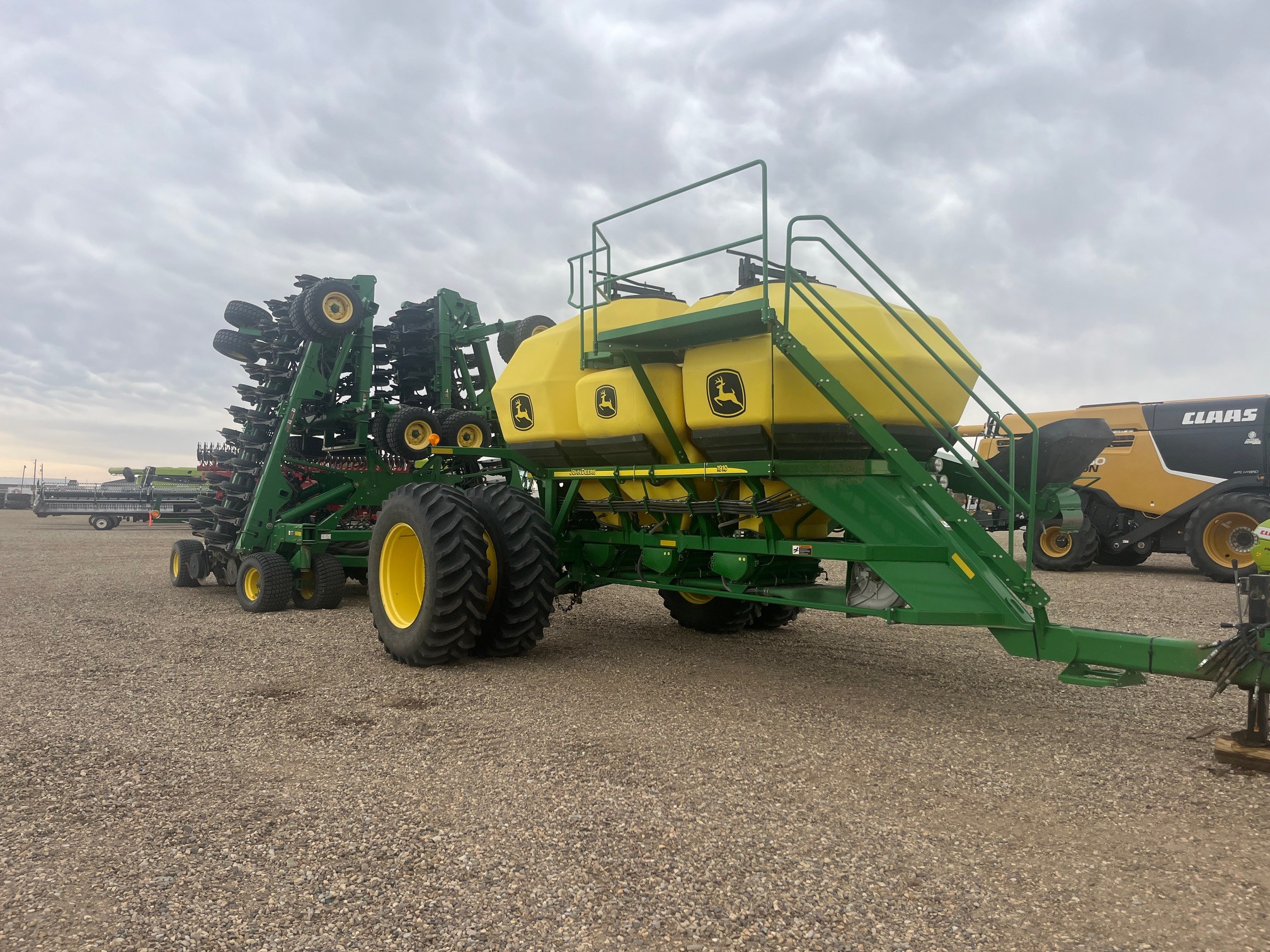 2014 John Deere 1890/1910 Air Seeder