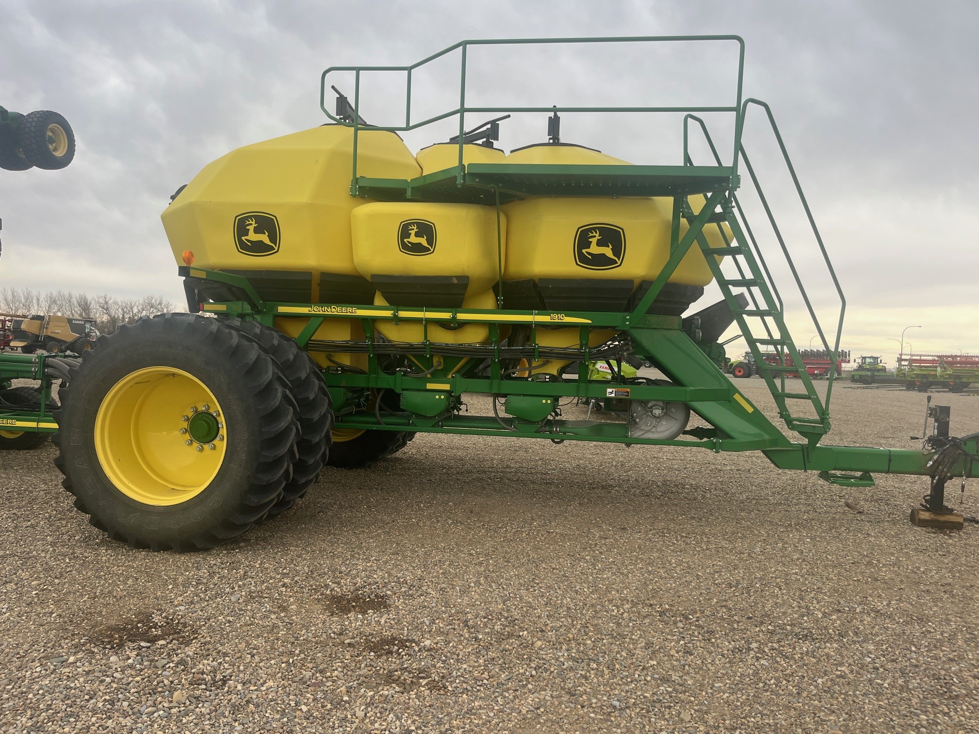 2014 John Deere 1890/1910 Air Seeder