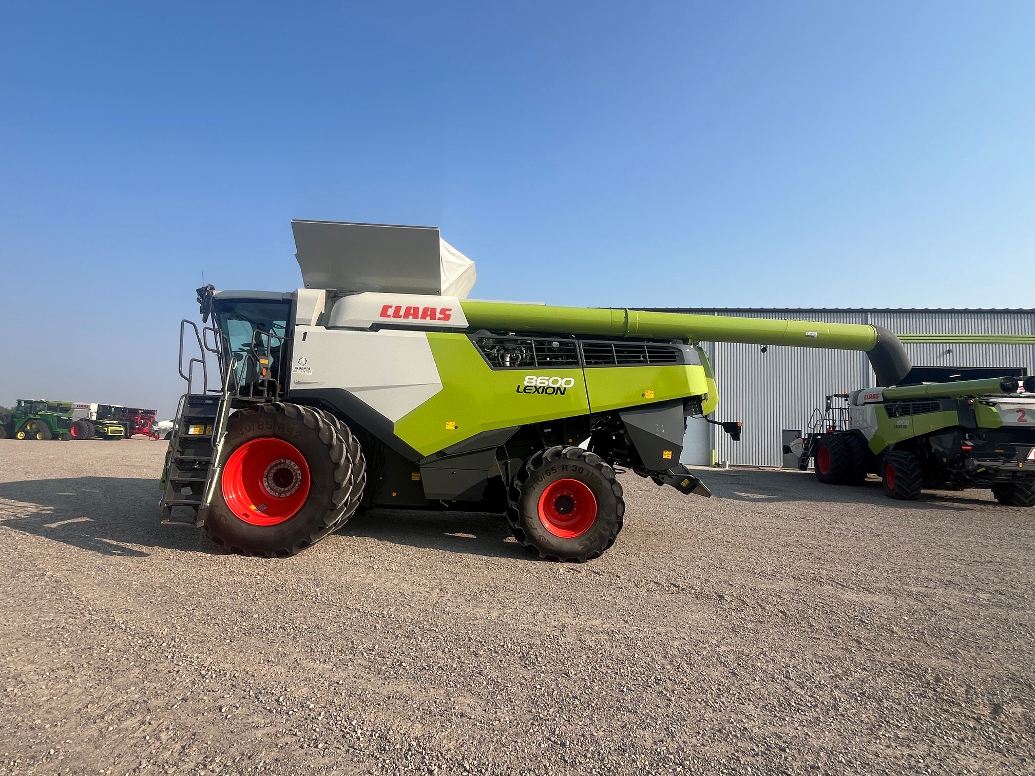 2021 CLAAS LEXION 8600 Combine