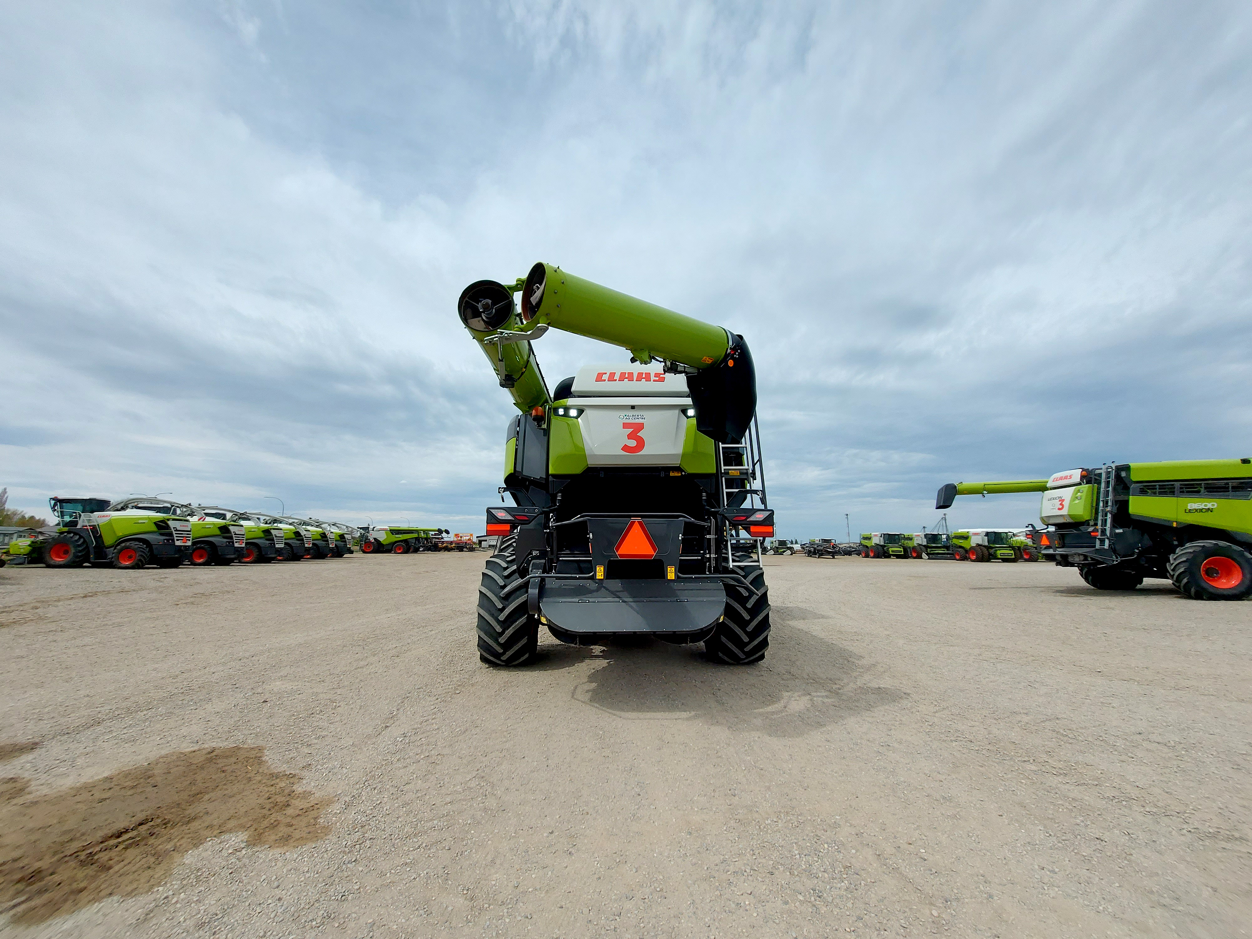 2024 CLAAS LEXION 8700 Combine